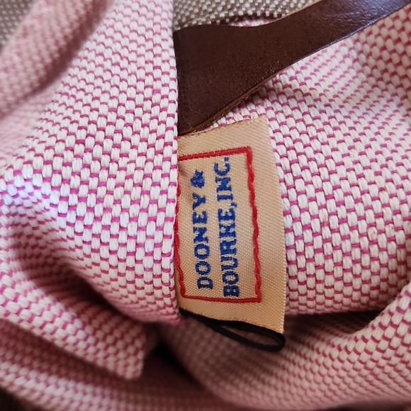 ☆Dooney and Bourke Bag.☆ - Picture 14 of 16